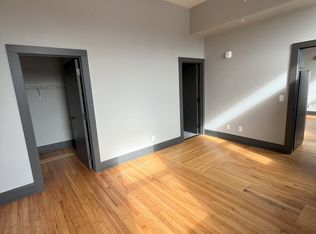 302 Commercial St #205, Waterloo, IA 50701