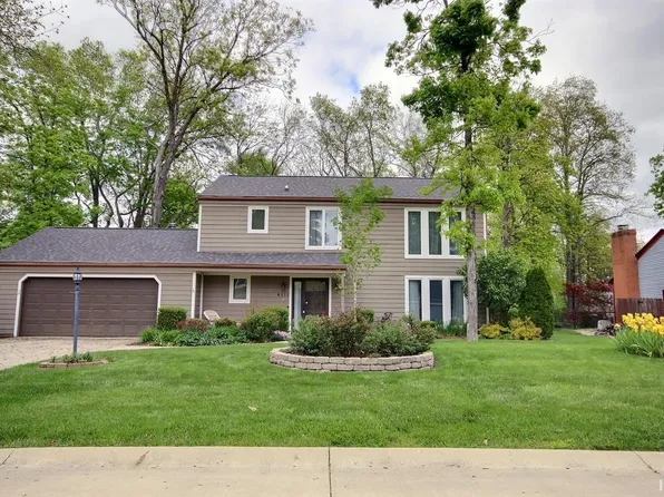 8311 Sagimore Ct, Fort Wayne, IN 46835