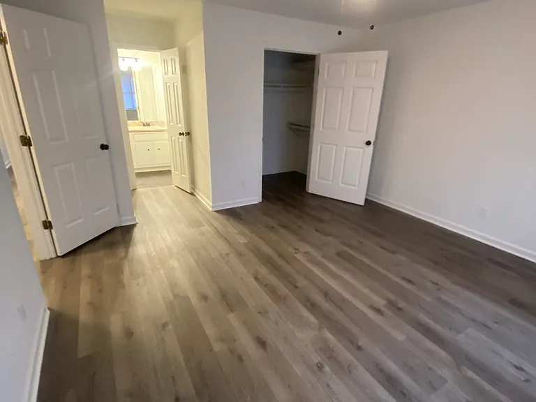 22-24 Sentry Oak Ct — Photo 8