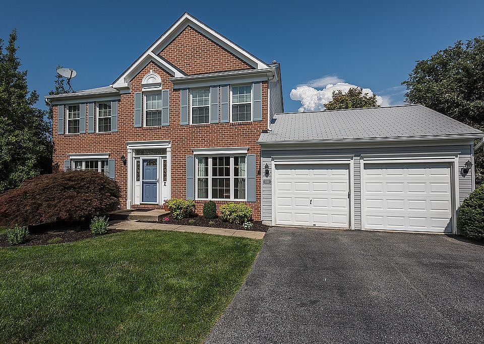 2nd image of 1357 Splashing Brook Ct