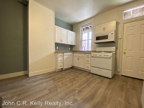 4th image of 5976 Alder St #1