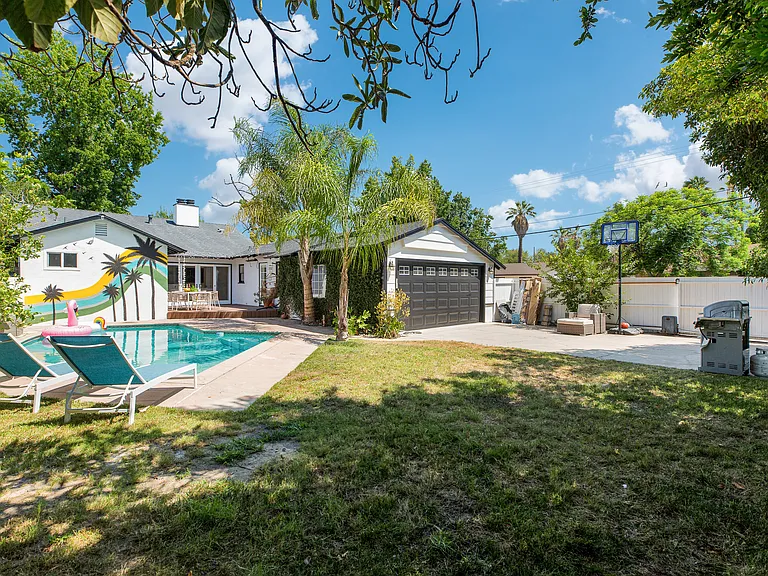 4901 Ethel Ave — Photo 80