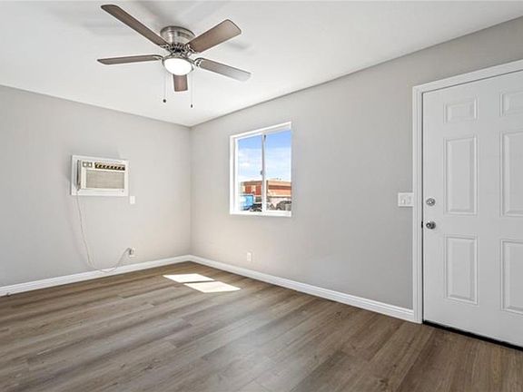 3rd image of 308 Eastminister Ct Unit E