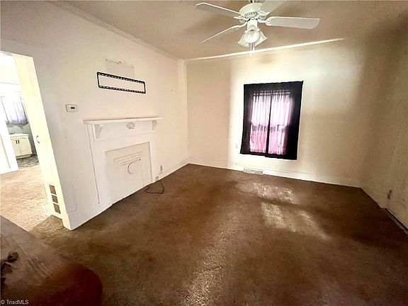 3rd image of 3107 Lucas St