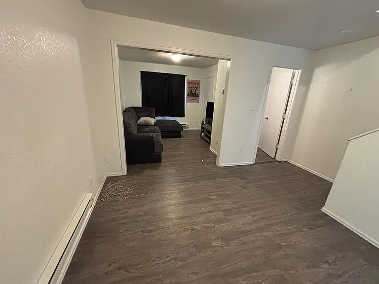 1711 Oakshire Ln #B — Photo 8