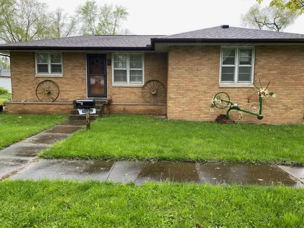 303 W Sherman Ave, Pontiac, IL 61764