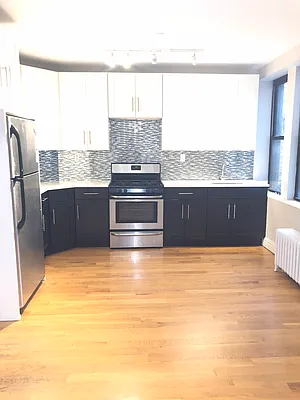 Rented by Smart NY Realty LLC | media 18