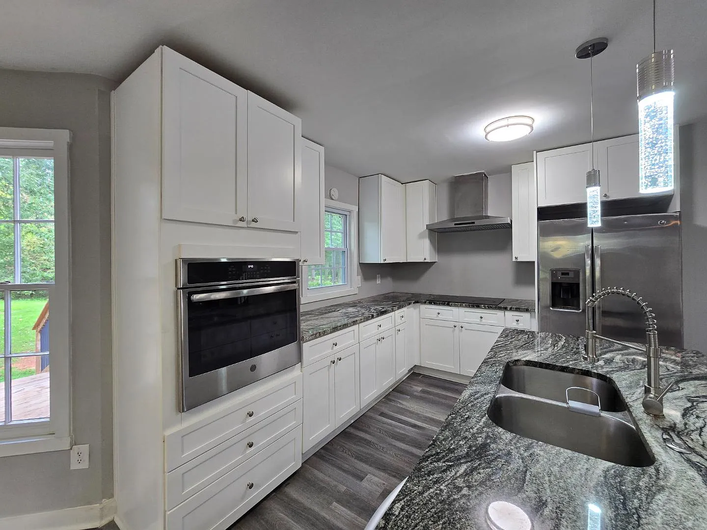 1382 Bennett Rd — Photo 3