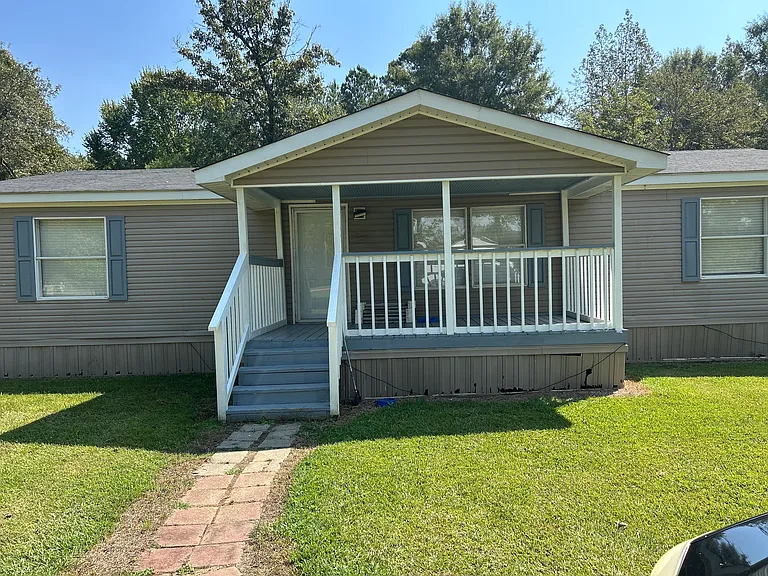 405 Lean Ln — Photo 2