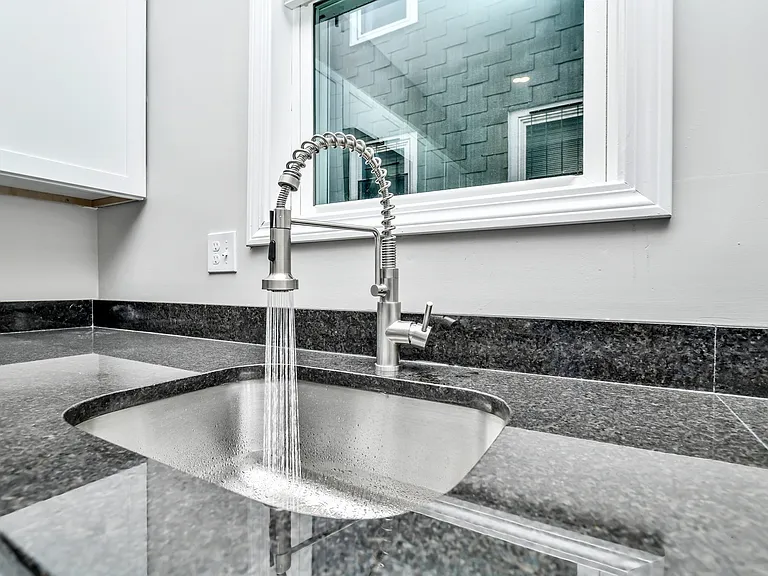 63 Clifford St #1 — Photo 9