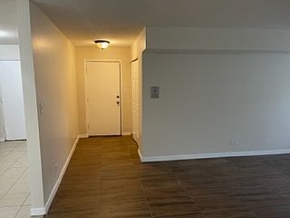 5th image of 6250 N Francisco Ave APT Gae