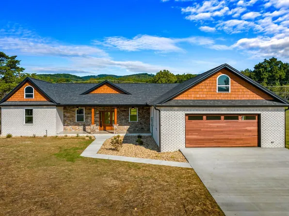 172 Shields Crossing Dr, Bean Station, TN 37708