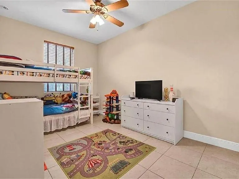 2930 Cascada Isles Way — Photo 11