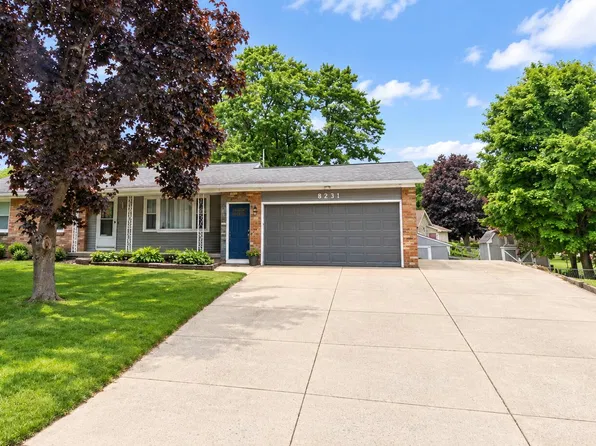 8231 E Chester Ave SW, Byron Center, MI 49315