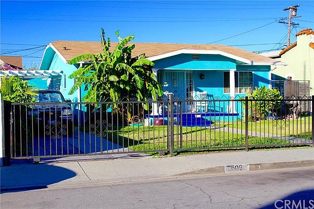 1st image of 2609 Olive St