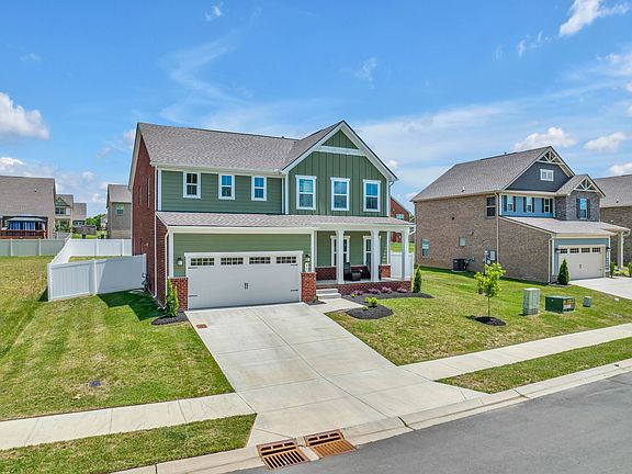 4th image of 615 Wassil Dr