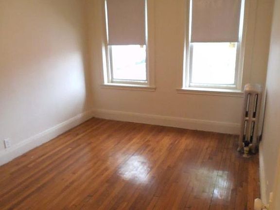 5th image of 105 Brainerd Rd #2