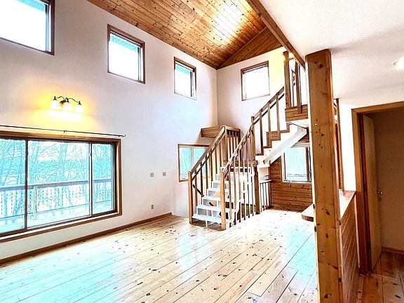 5th image of 51070 Lake Six Rd