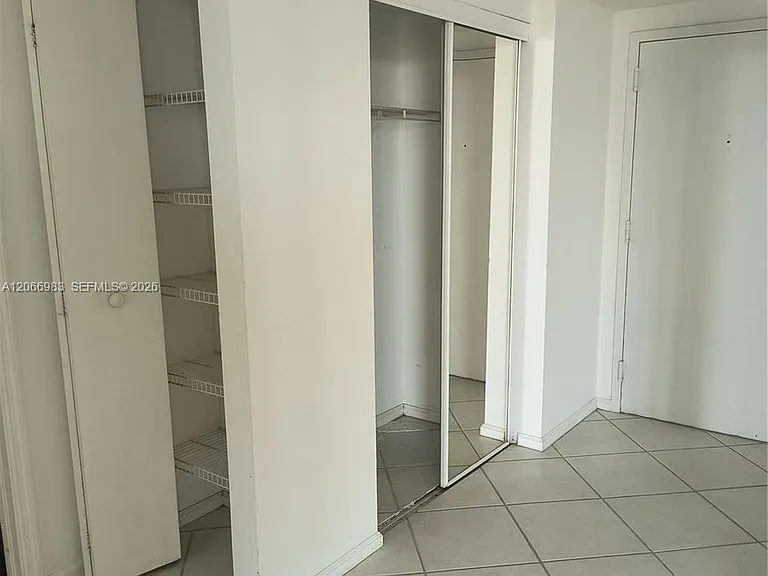 3610 Yacht Club Dr #514 — Photo 47