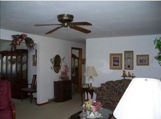 65 York Dr, Pittsburgh, PA 15214