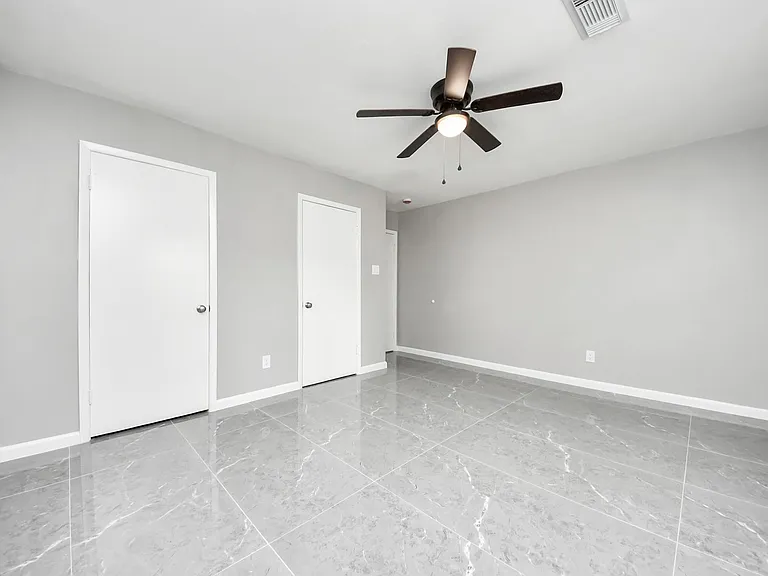 8007 Rowan Ln — Photo 17