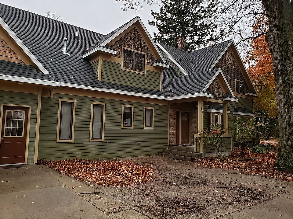 402 S Park St, Inwood, IA 51240 Zillow