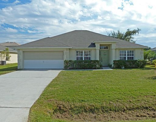 1st image of 749 Parrot Ct
