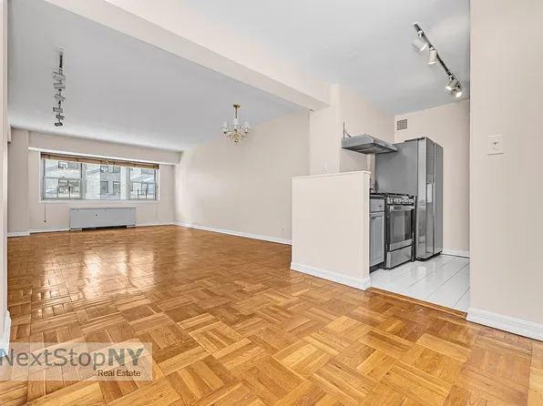 345 E 56th St APT 8D, New York, NY 10022