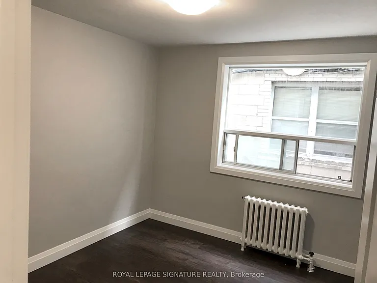 273 Lakeshore Rd E #1 — Photo 5
