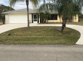 399 SW Fairway Ave, Port Saint Lucie, FL 34983