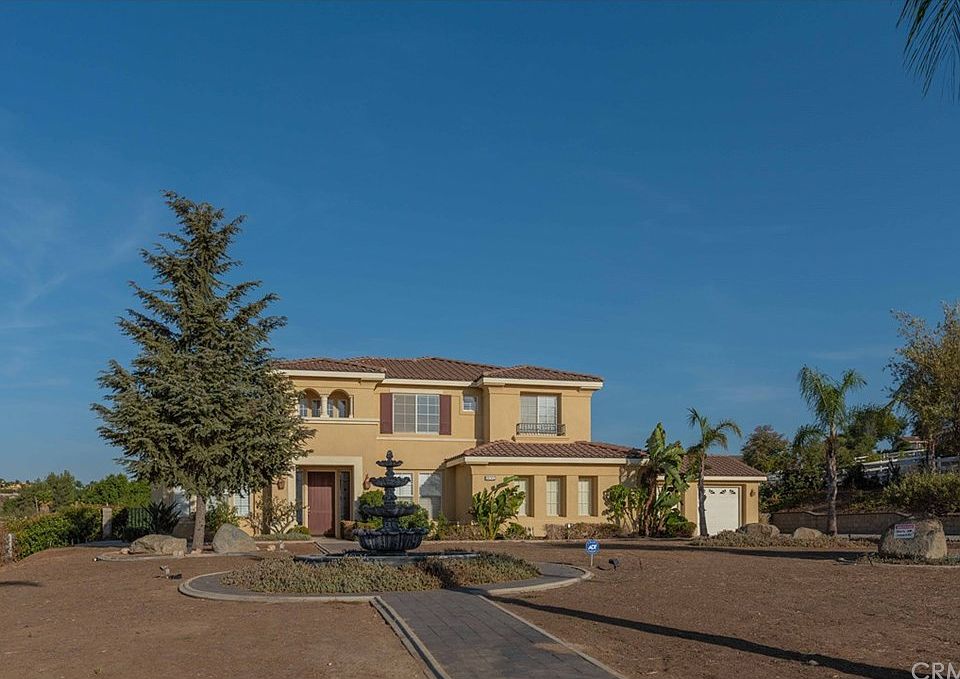 2nd image of 18502 Pinecone Ln