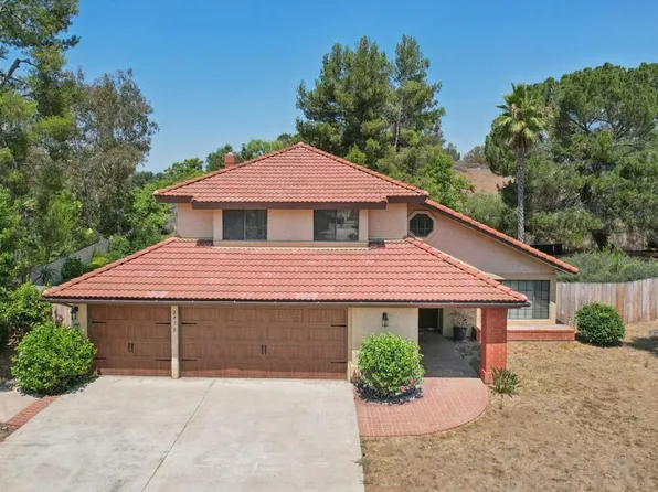 2432 Live Oak Rd, Escondido, CA 92029