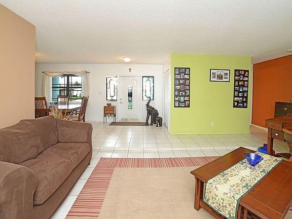 Home For Sale In Cathedral Square