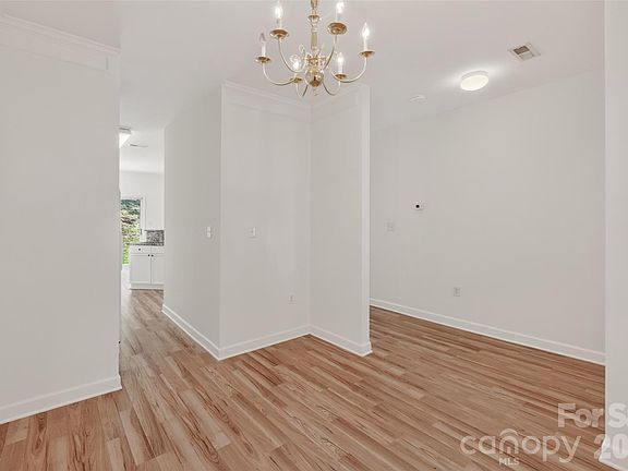 5th image of 336 Doughton Ln