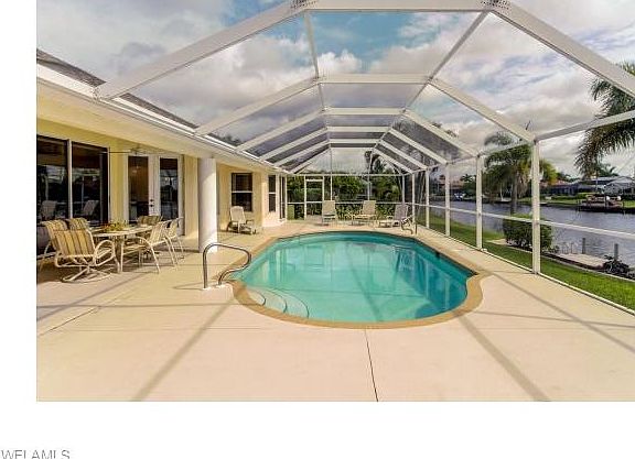 4th image of 4829 SW 20th Pl