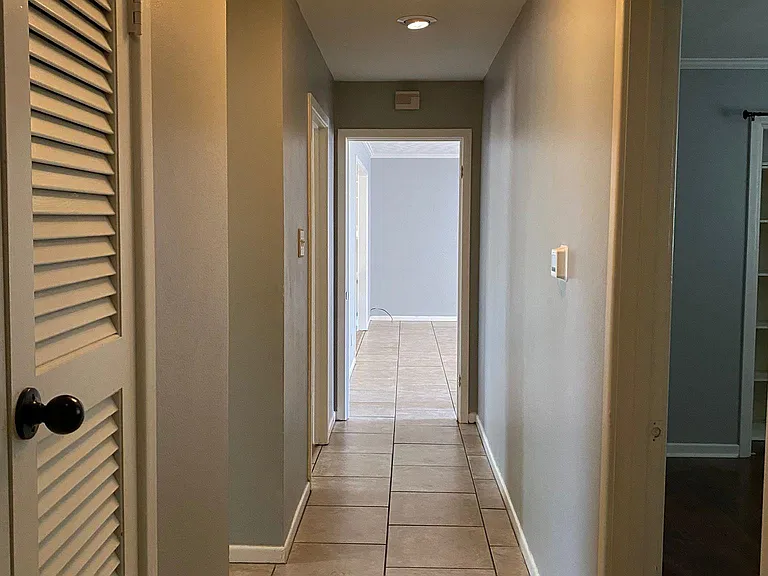 600 Bellaire Dr — Photo 15