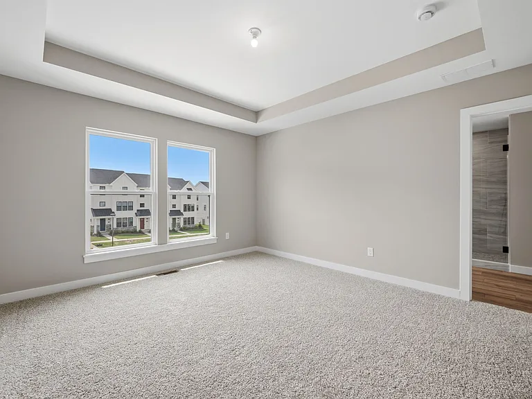 16545 Yellowwood Dr — Photo 32