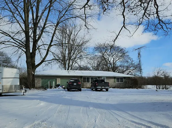 2501 Oakwood Ave, Adrian, MI 49221