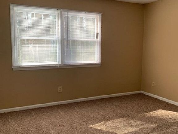 5th image of 5105 Vann St APT D