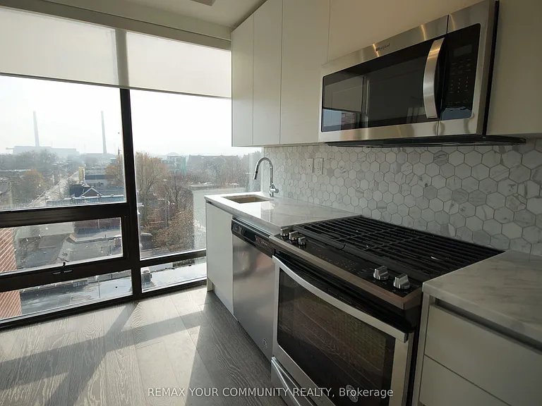 246 Logan Ave #723 — Photo 4