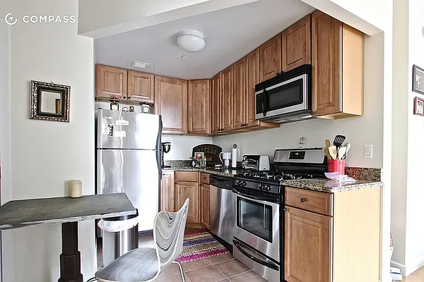 Rented by Compass | media 23