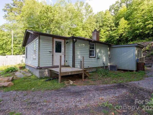 3153 Old Us Highway 70 E, Black Mountain, NC 28711