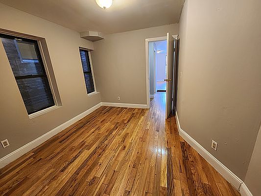 2nd image of 548 W 50th St APT 4fw