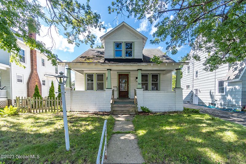 2nd image of 749 Decamp Avenue