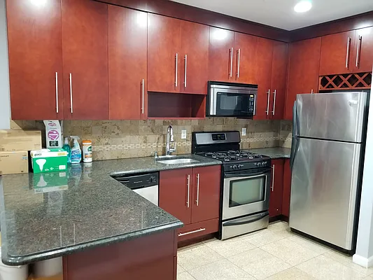 Rented by Metropolis International Realty Inc. | media 13