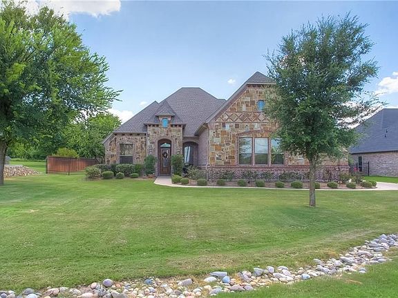 2nd image of 813 Falls Creek Ct