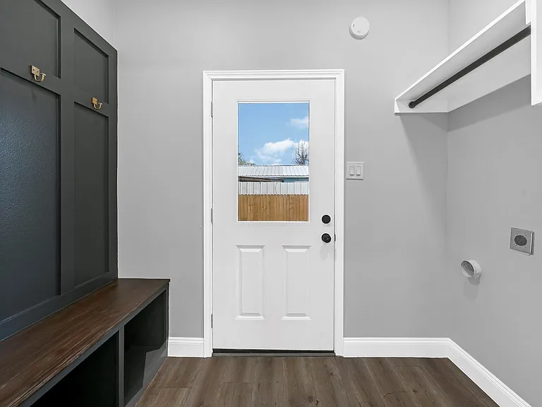 5604 Sherman St — Photo 17