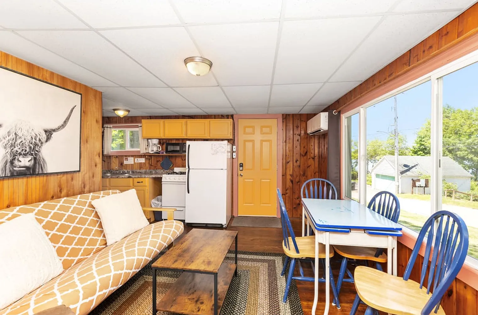1 bed, 1.0 bath, 290 sqft, $1,218 — Photo 3