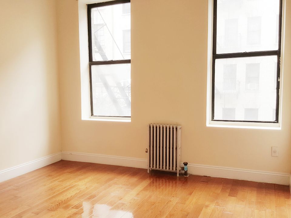 2nd image of 600 W 192nd St APT 26