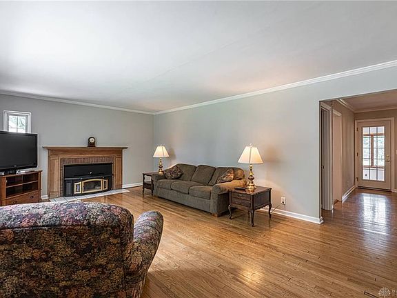 5th image of 1146 Belvoir Ave